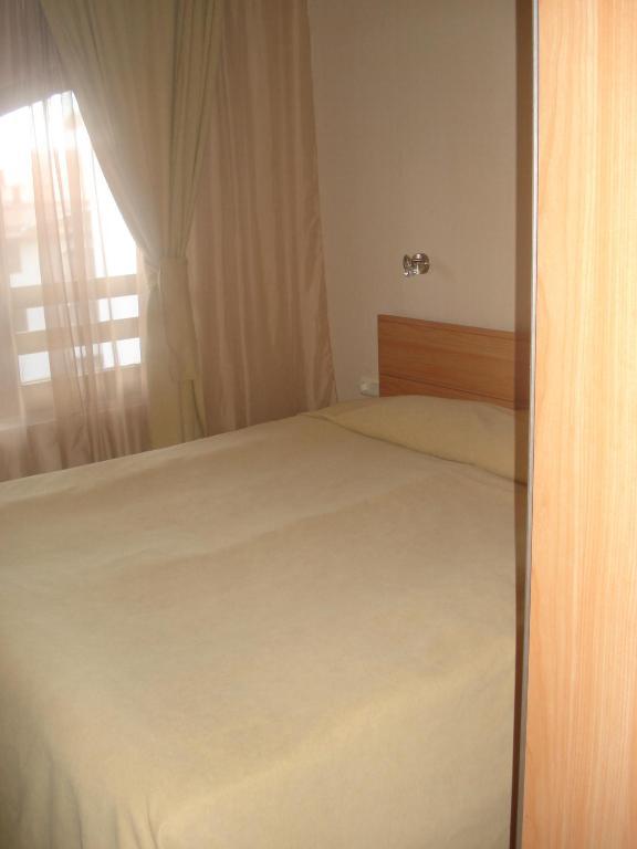 Snezhanka Apartments Tmf Παμπόροβο Δωμάτιο φωτογραφία